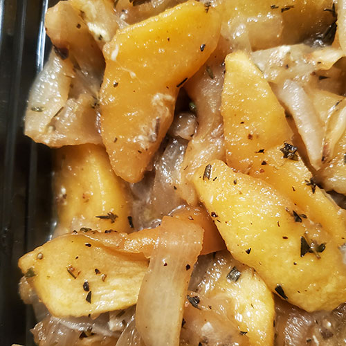 thyme roasted apples and onions